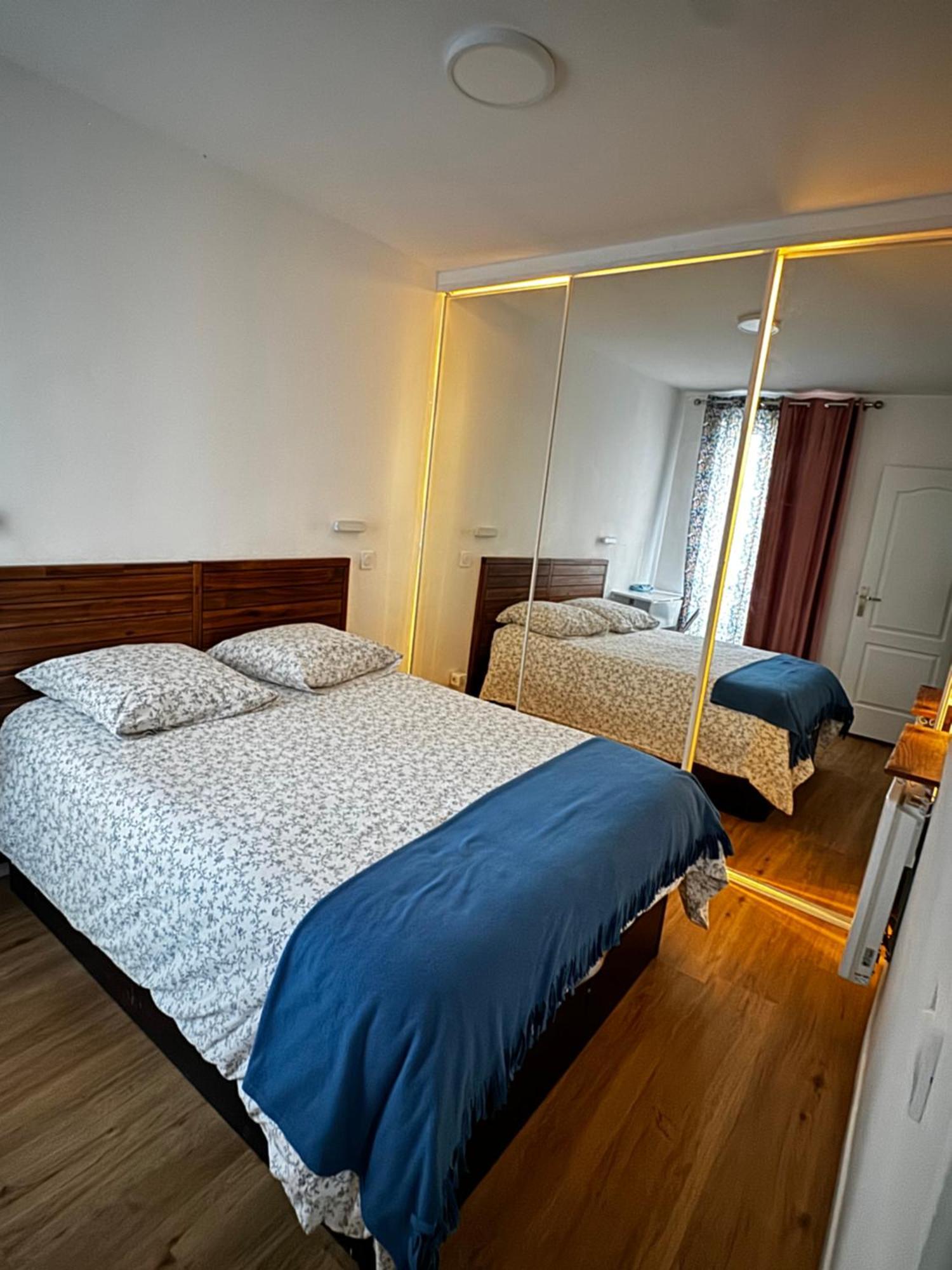 Apartamento Montmartre Cosy París Exterior foto